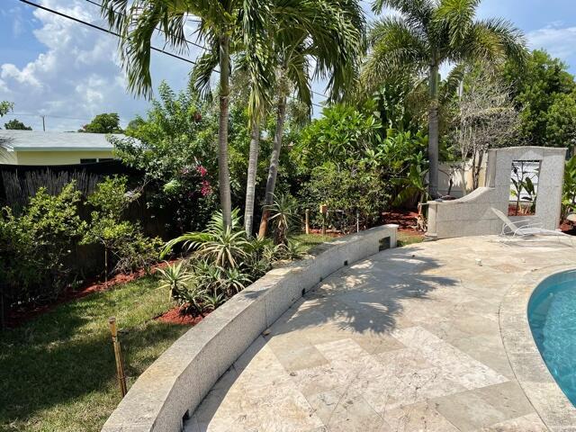 Foto del edificio - 615 NW 4th St