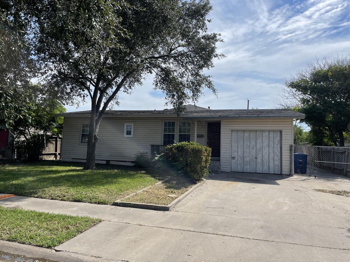 Primary Photo - 5901 Riley Dr