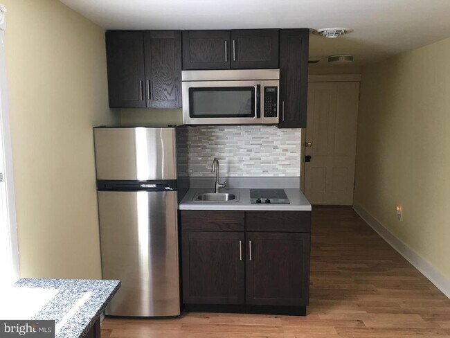 Foto del edificio - 125 Wilder Ave