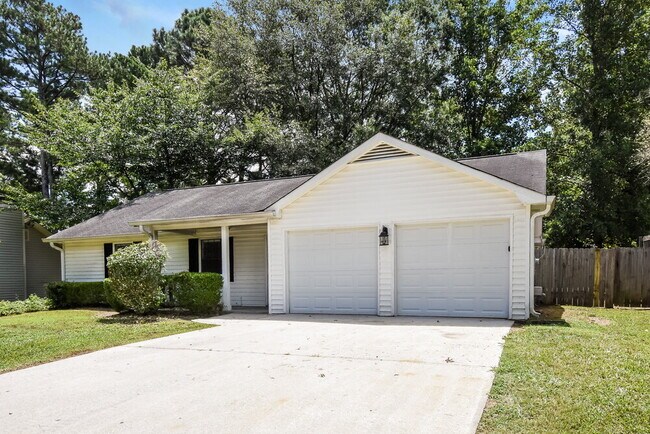 Building Photo - 620 Wayside Dr
