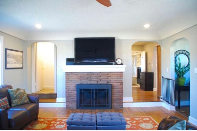 Building Photo - 8826 5th Ave NE