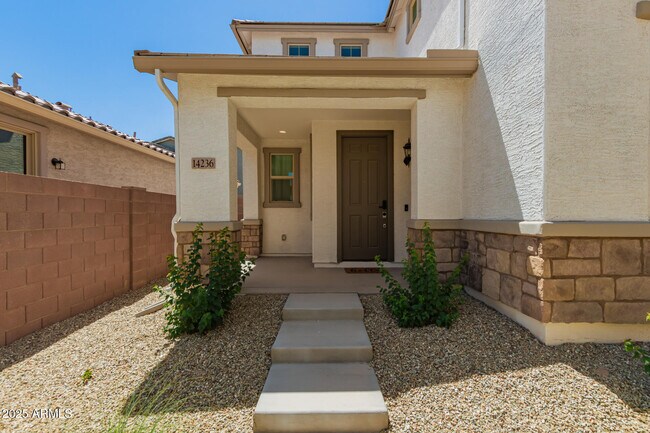 Building Photo - 14236 W Buckskin Trl