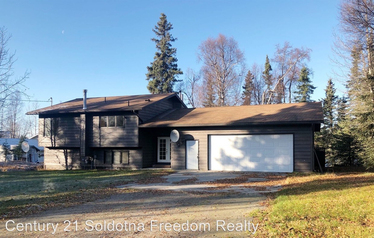 Primary Photo - 3 br, 2.5 bath House - 47635 Autumn Road