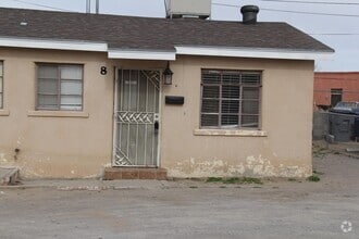 Building Photo - 8907 Old County Dr