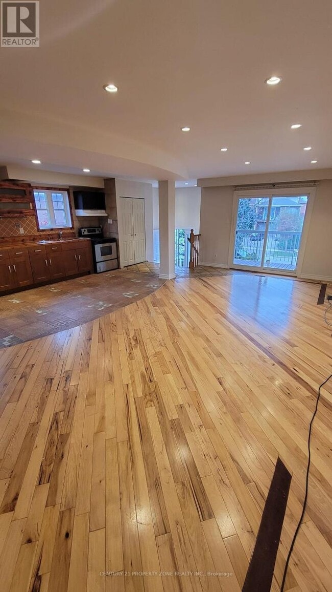 Building Photo - 44 Rotherglen Ct