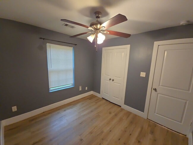 Photo - 11435 Raincove Dr Apartment