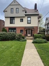 Building Photo - 5917 Walnut St