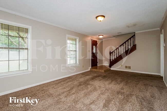 Building Photo - 2428 Green Glen Dr