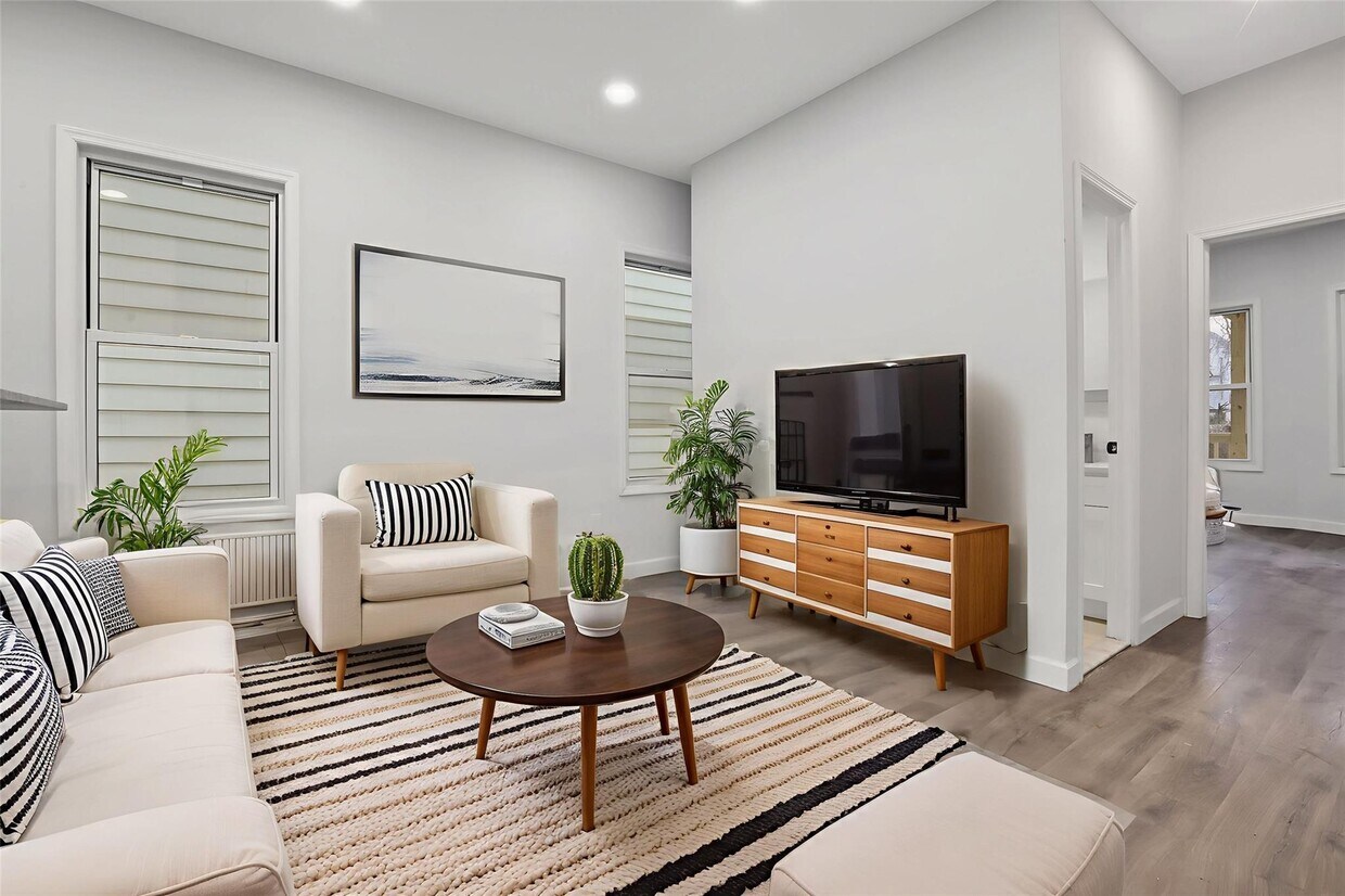 Foto principal - 115 Washington St