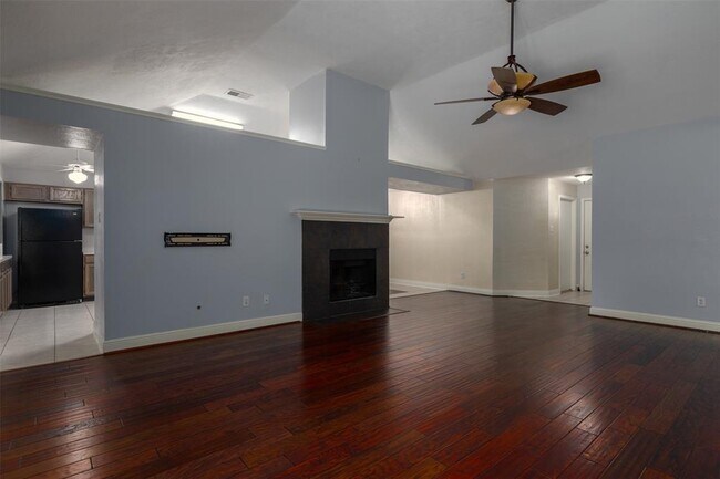 Foto del edificio - 2935 Auburn Dr