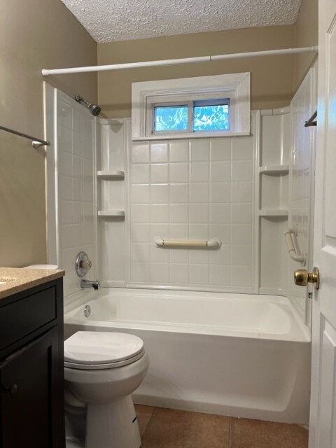Building Photo - 1505 Homeview Dr