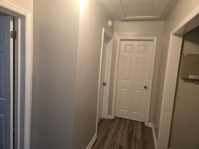 Foto del edificio - **Beautiful 3 Bedroom Home with Fenced Yar...