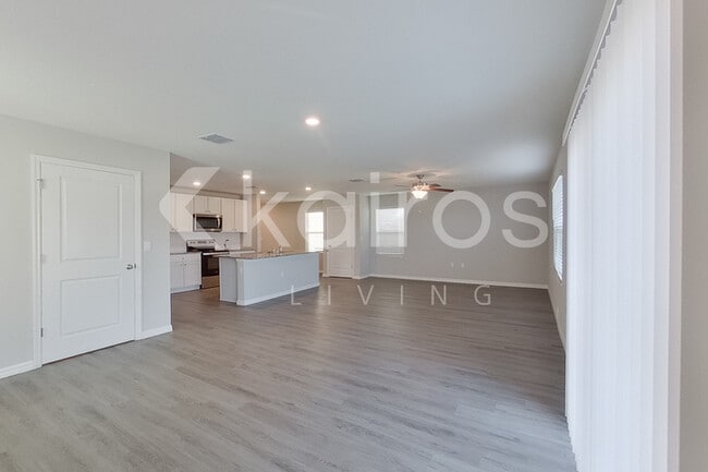 Foto del edificio - 8647 SW 43rd Ter