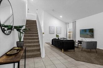 Building Photo - 638 Cassia Dr