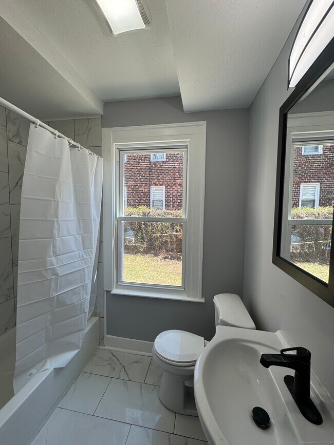 Foto del edificio - 174 Goffe Terrace