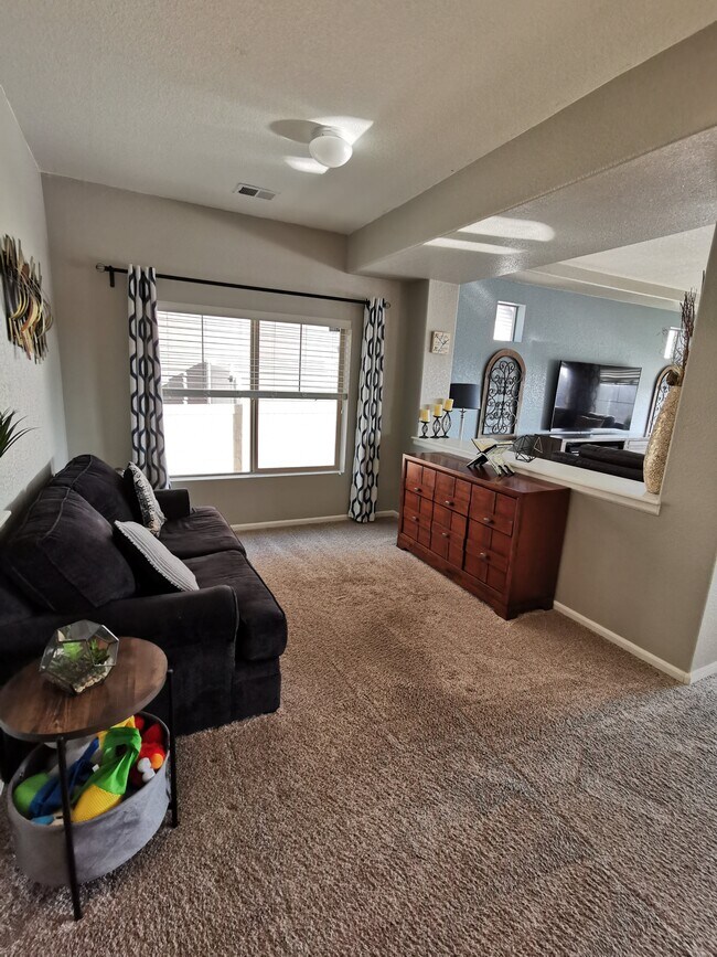 Flex area - 17778 E 44th Ave