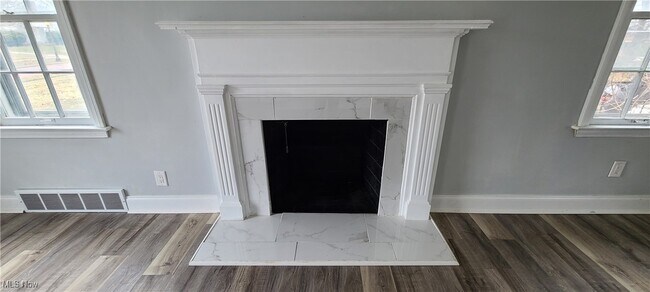 Foto del edificio - 954 Hartford Ave