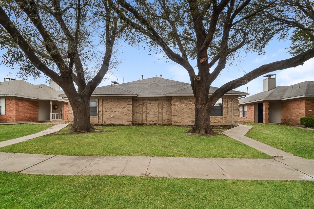 8658 Holly Street House Rental in Frisco, TX