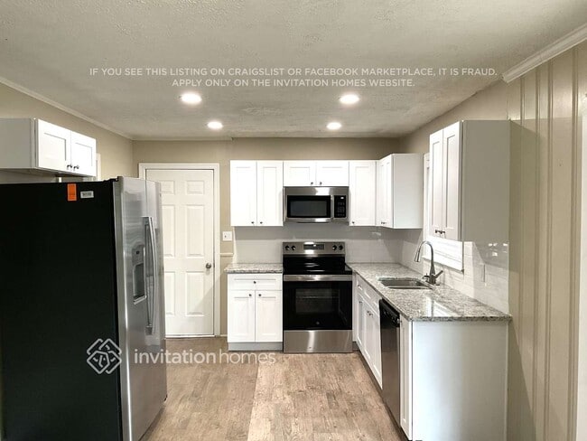 Foto del edificio - 759 Birchwood Ln SW