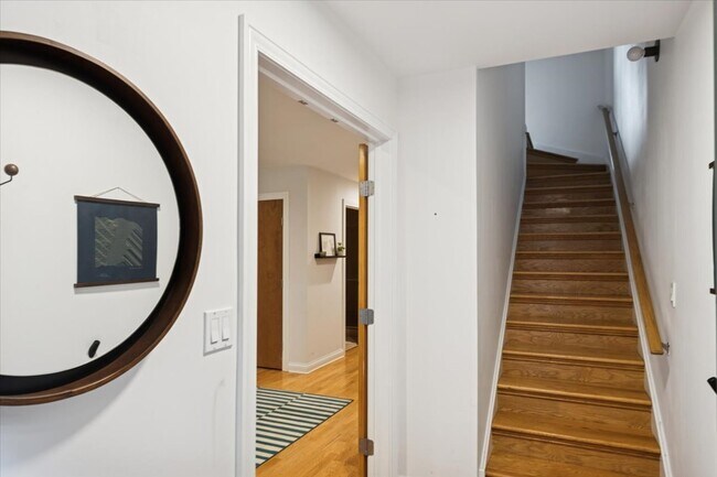 Foto del edificio - 2455 W Ohio St