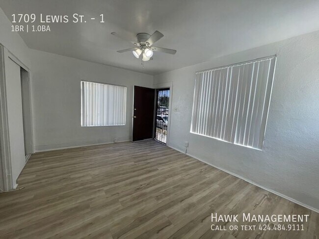 Building Photo - 1709 Lewis Ave