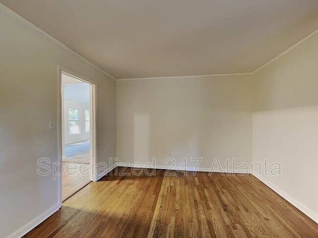 Building Photo - 2503 Brooks Dr