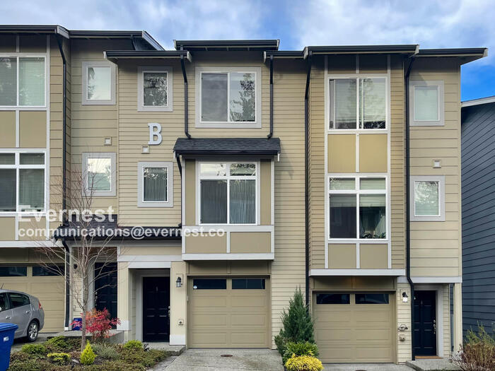 Foto principal - 19403 7th Ave W