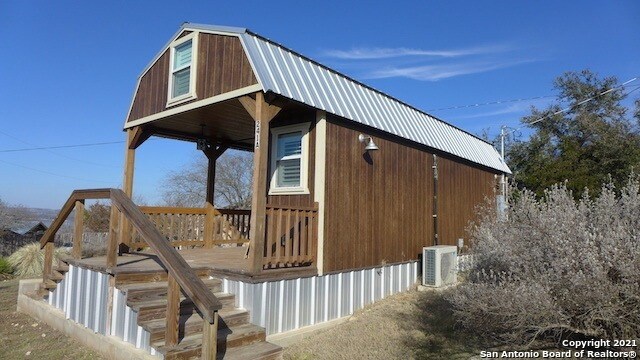 Building Photo - 245 Mount Pisgah Dr