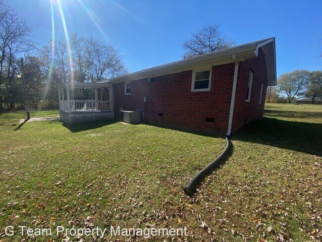 Building Photo - 3 br, 2 bath House - 2181 Mann Rd