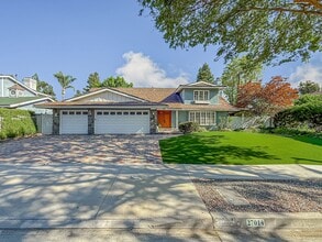 Building Photo - 27014 Helmond Dr