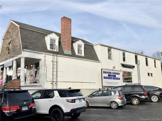 Building Photo - 144 Main St