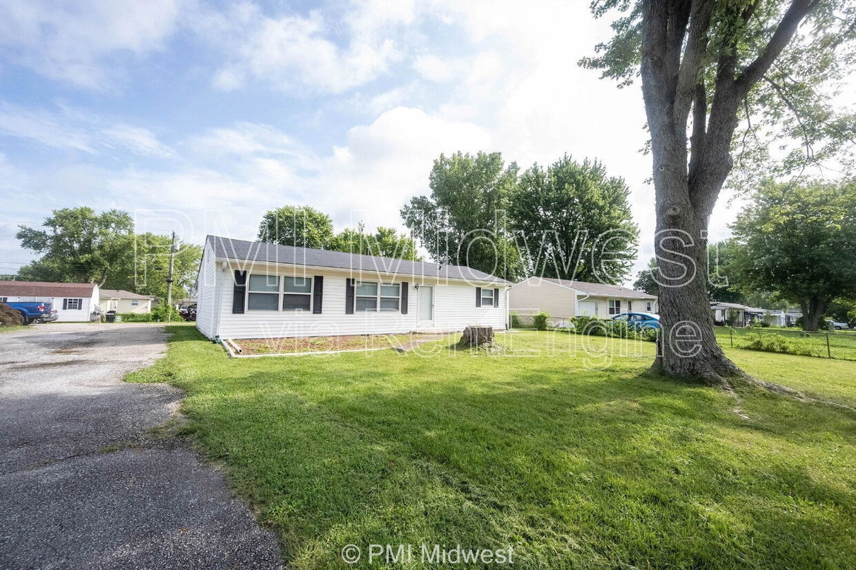 Foto principal - 126 Lewis Dr