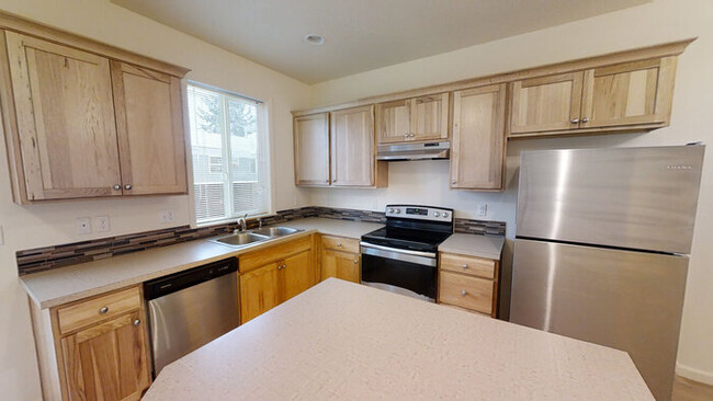 Building Photo - Big on Amenities and Built in 2018! Look t...
