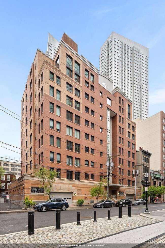 Building Photo - 143 Morgan St