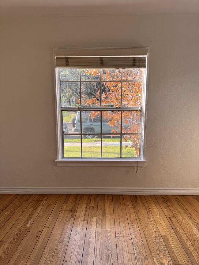 Living Room - 1440 S Stanley Ave