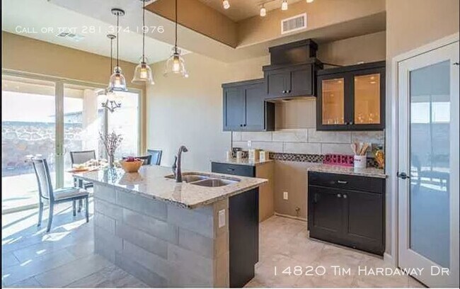 Building Photo - Beautiful Lease to Own home- Far east El Paso