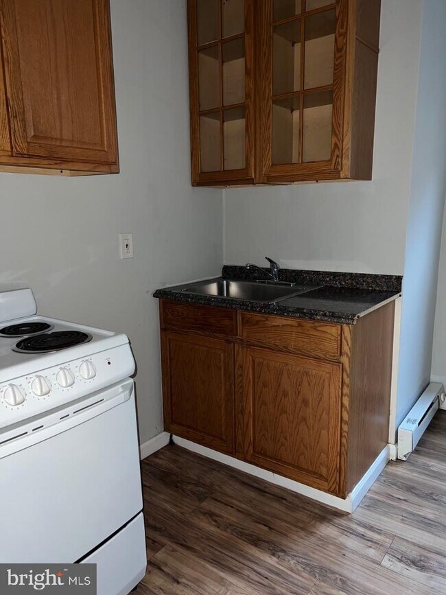 Building Photo - 3423 6th St