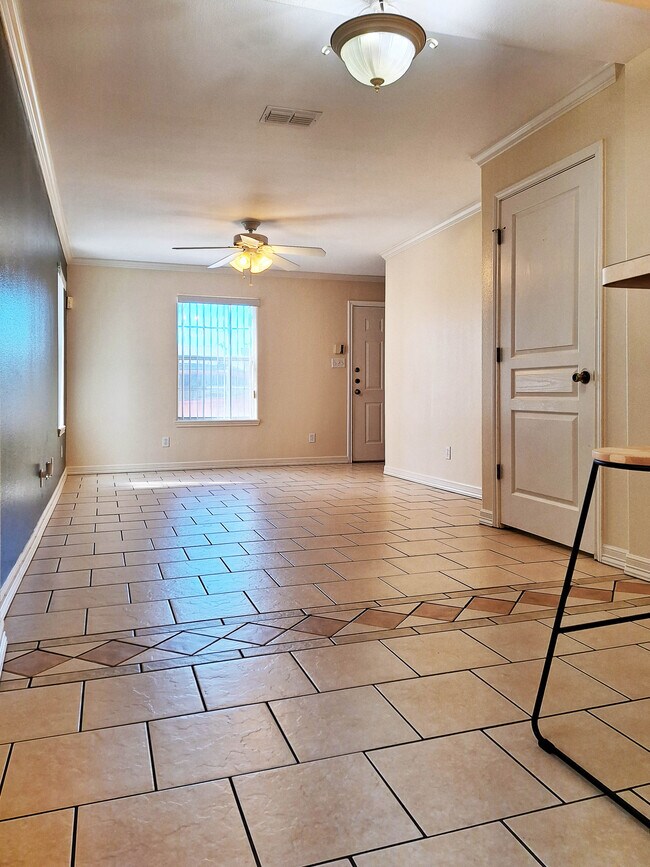 1905 Maria Isabel Dr, Weslaco, TX 78599 Townhome Rentals in Weslaco