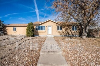 Building Photo - 4645 Ridge Dr