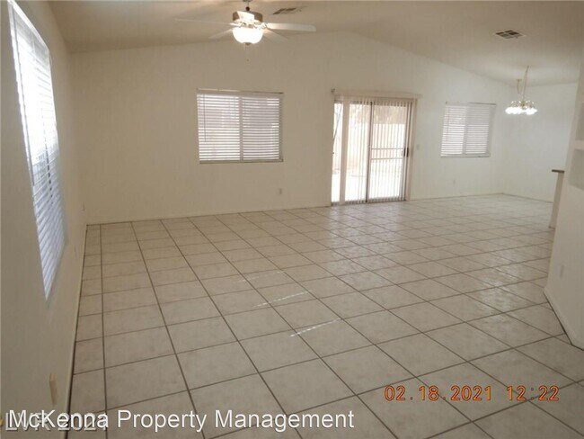 Building Photo - 3 br, 2 bath House - 9435 Coral Berry