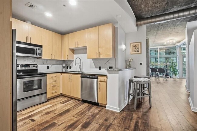 Building Photo - 923 Peachtree St NE