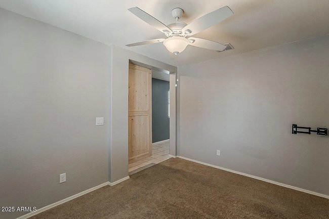 Building Photo - 8721 S 253rd Dr