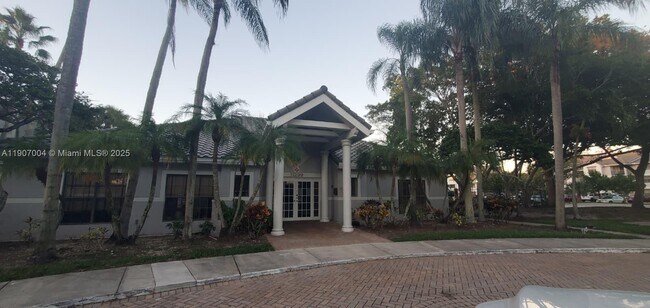 Foto del edificio - 11225 W Atlantic Blvd