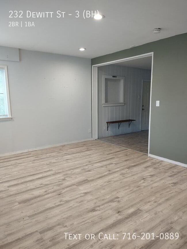 Foto del edificio - 232 Dewitt St