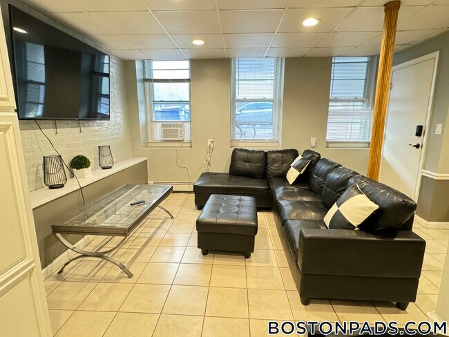 Building Photo - 1890 Beacon St Building Photo - 1890 Beacon St