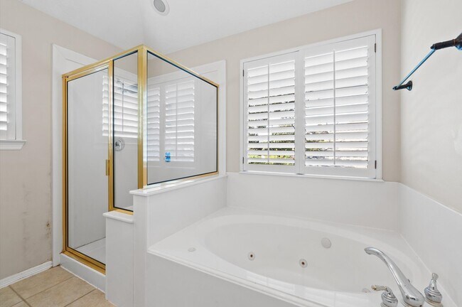 Foto del edificio - 1118 Enclave Square E