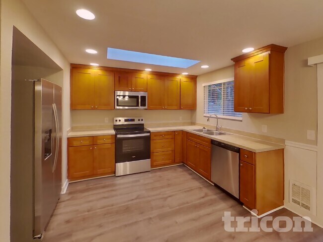 Foto del edificio - 6104 Cemetery Rd