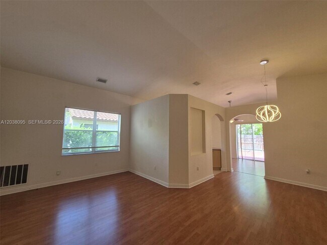 Foto del edificio - 5033 SW 134th Ave