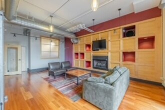 Foto del edificio - 2323 W Pershing Rd