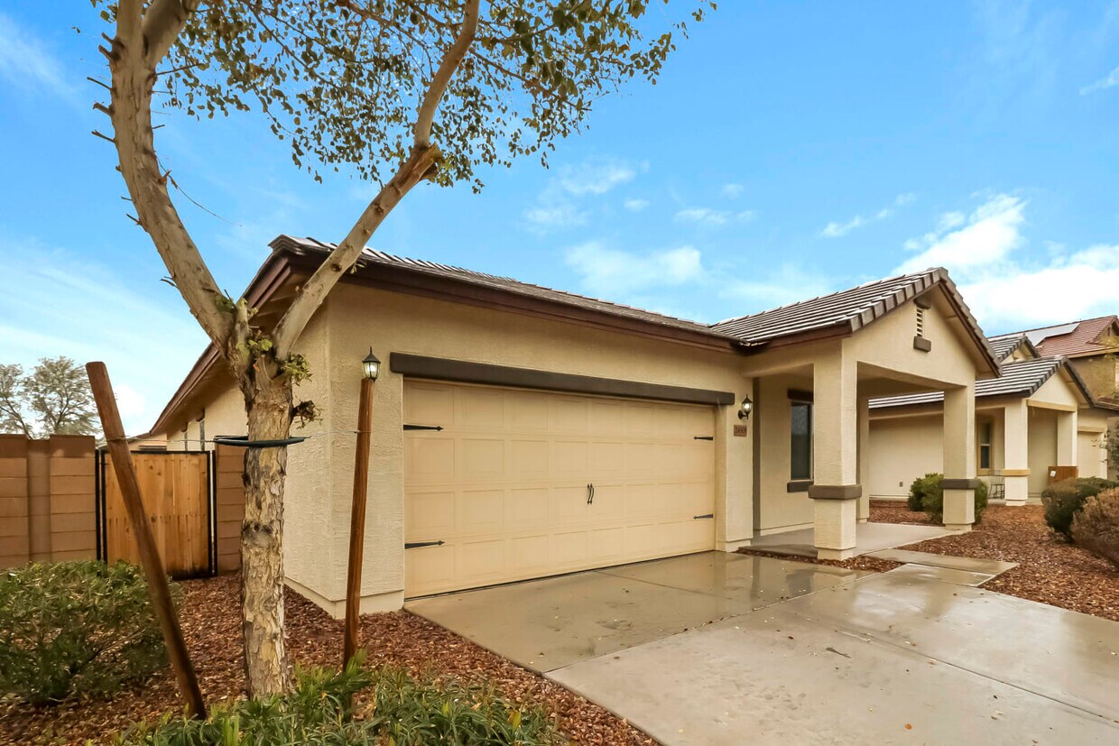 24508 W Mobile Ln House Rental in Buckeye, AZ